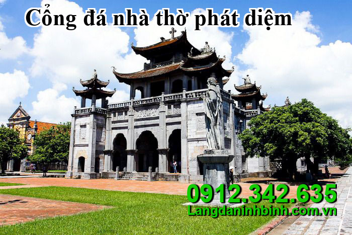 Cổng đá nhà thờ Phát Diệm Ninh Bình