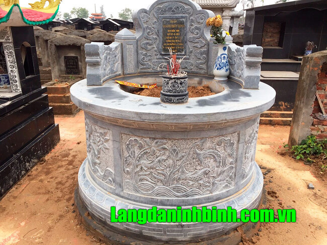 mộ tròn bằng đá