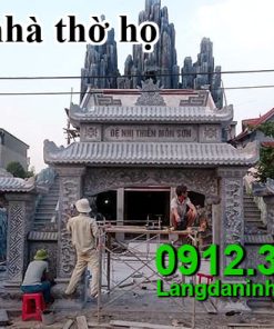 Cổng nhà thờ họ