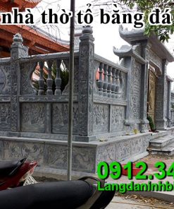 Cổng nhà thờ tổ bằng đá