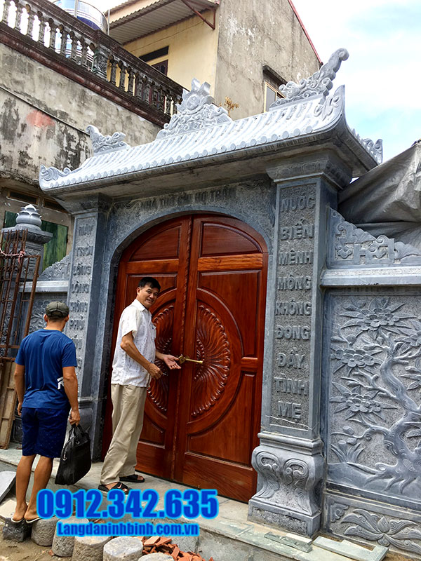 Mẫu cổng từ đường bằng đá đẹp được chế tác tại Ninh Bình