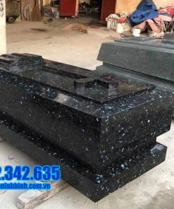 mộ đá hoa cương nguyên khối đẹp